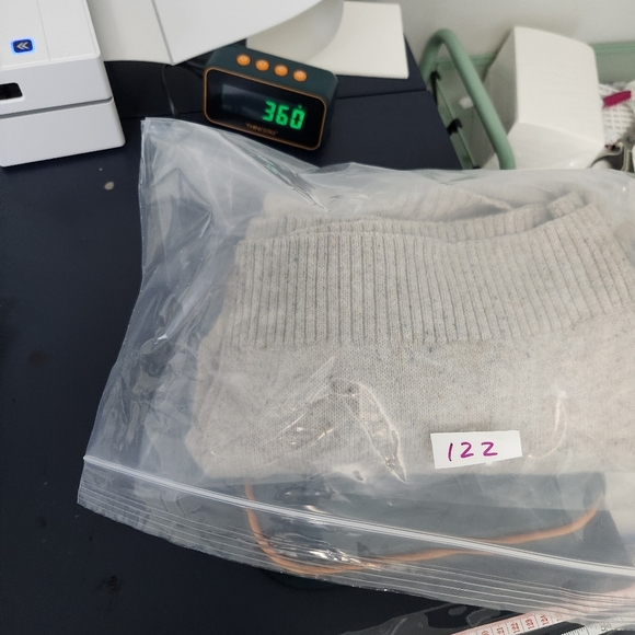 Men's Fisherman Heritage Preppy Cable Knit Beige Sweater Size Large Fine Knit - Picture 13 of 13